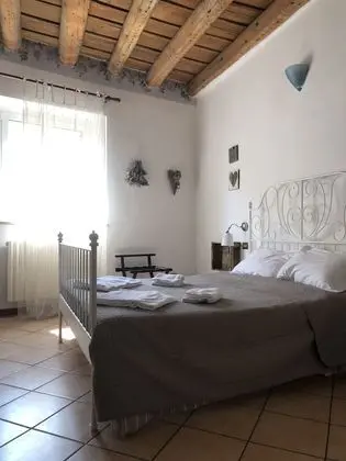 Tek Büyük Yataklı Oda, Ortak Banyo