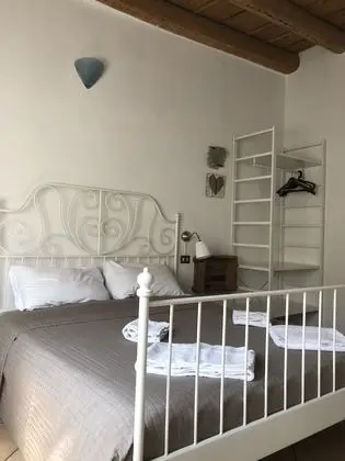 Tek Büyük Yataklı Oda, Ortak Banyo