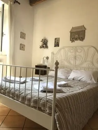 Tek Büyük Yataklı Oda, Ortak Banyo