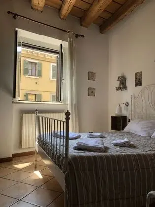 Tek Büyük Yataklı Oda, Ortak Banyo