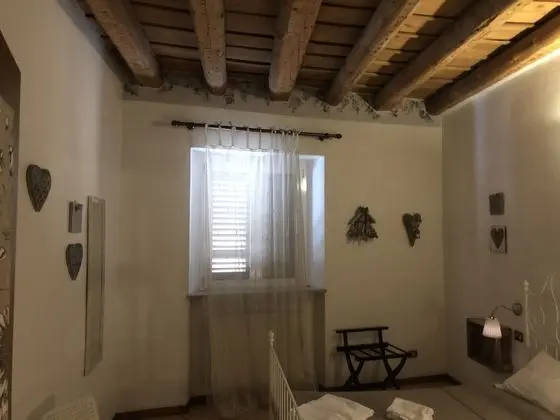 Tek Büyük Yataklı Oda, Ortak Banyo