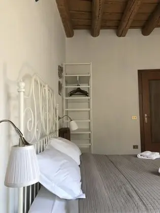 Tek Büyük Yataklı Oda, Ortak Banyo