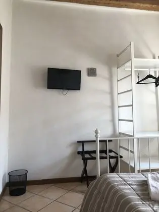 Tek Büyük Yataklı Oda, Ortak Banyo