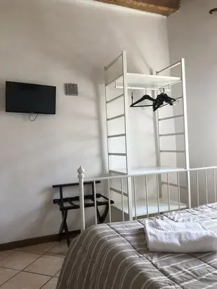 Tek Büyük Yataklı Oda, Ortak Banyo