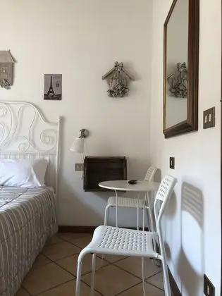 Tek Büyük Yataklı Oda, Ortak Banyo