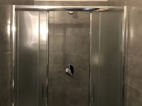 Tek Kişilik Oda, Banyolu/Duşlu