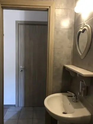 Tek Kişilik Oda, Banyolu/Duşlu