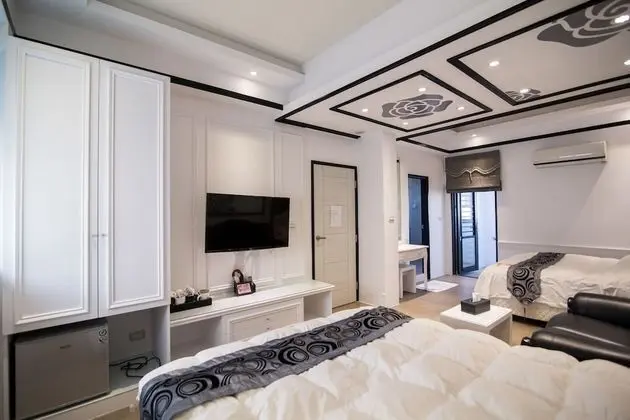 Design Dört Kişilik Oda, 2 Büyük (Queen) Boy Yatak, Balkon