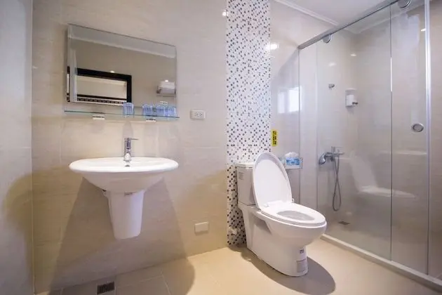 Design Dört Kişilik Oda, 2 Büyük (Queen) Boy Yatak, Balkon