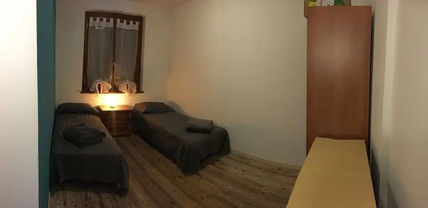 Tek Büyük Yataklı Oda, Ortak Banyo