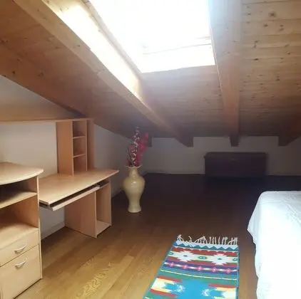 Tek Büyük Yataklı Oda, Ortak Banyo