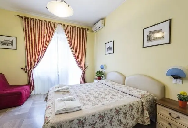 Classic Tek Büyük veya İki Ayrı Yataklı Oda