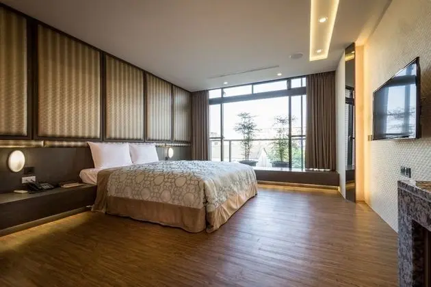 Design Tek Büyük Yataklı Oda, Jakuzi