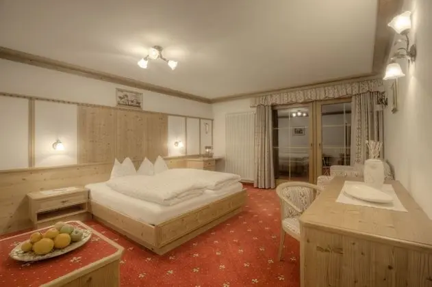 Tek Büyük Yataklı Oda, Dağ Manzaralı