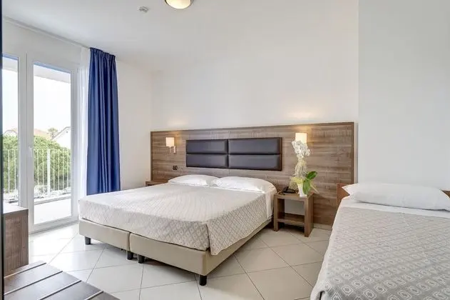 Classic Üç Kişilik Oda