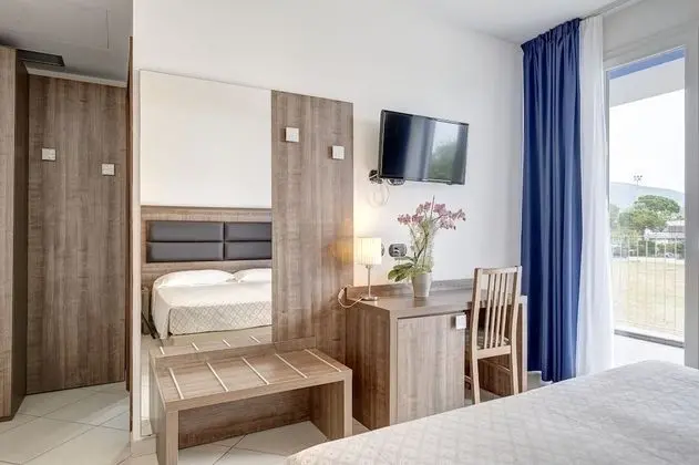 Classic Üç Kişilik Oda