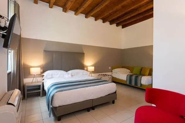 Standard Üç Kişilik Oda