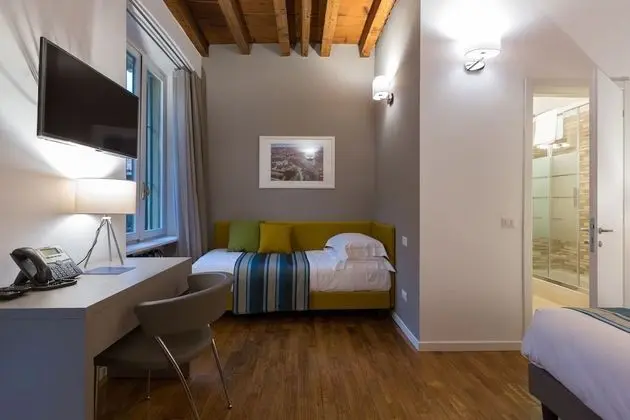 Standard Üç Kişilik Oda