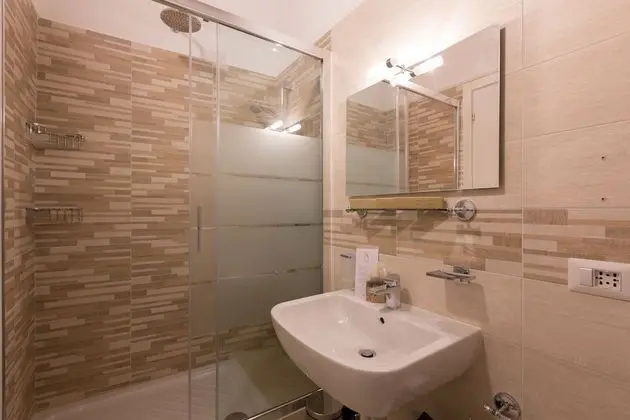 Standard Üç Kişilik Oda