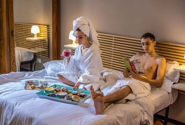 Standard Tek Büyük Yataklı Oda, Özel Banyo (not in room)