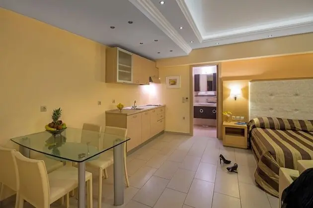 Çatı Katı Süiti (Penthouse)