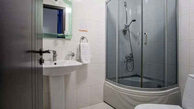 Standard Tek Büyük veya İki Ayrı Yataklı Oda
