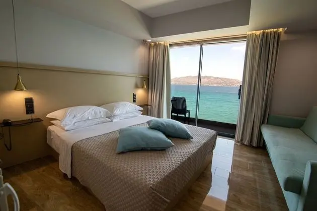 Üç Kişilik Oda, Balkon, Deniz Manzaralı