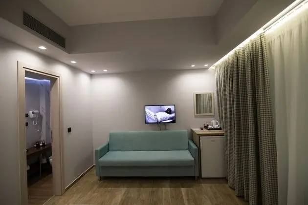 Üç Kişilik Oda, Balkon, Deniz Manzaralı
