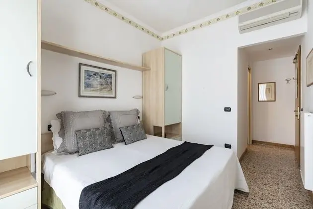 Standard Tek Büyük veya İki Ayrı Yataklı Oda, Ek Bina