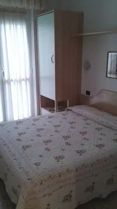 Standard Tek Büyük veya İki Ayrı Yataklı Oda, Ek Bina