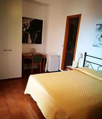 Standard Tek Büyük veya İki Ayrı Yataklı Oda, Ek Bina