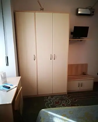 Standard Tek Büyük veya İki Ayrı Yataklı Oda, Ek Bina