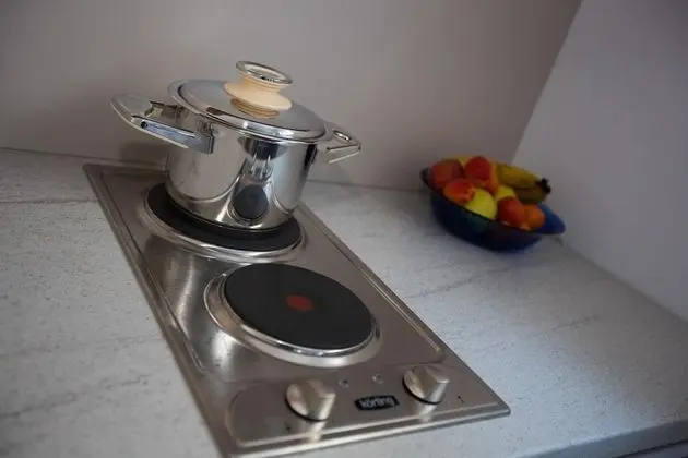 Superior Stüdyo, Zemin Kat