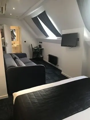 Deluxe Room for 2 (extra fee for extra bed)