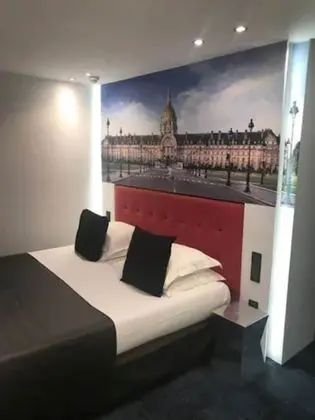 Deluxe Room for 2 (extra fee for extra bed)