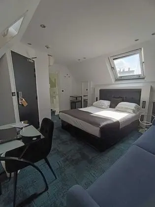 Deluxe Room for 2 (extra fee for extra bed)