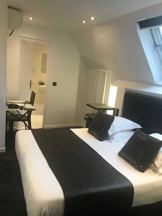 Deluxe Room for 2 (extra fee for extra bed)