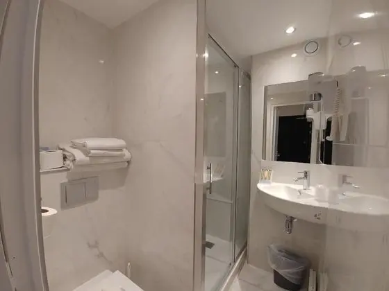 Deluxe Room for 2 (extra fee for extra bed)