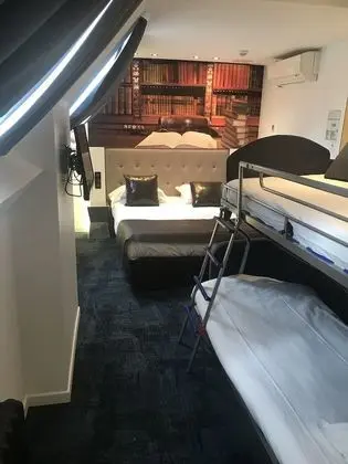 Deluxe Room for 2 (extra fee for extra bed)