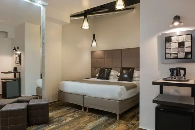 Superior Tek Büyük veya İki Ayrı Yataklı Oda