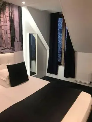 Superior Tek Büyük veya İki Ayrı Yataklı Oda