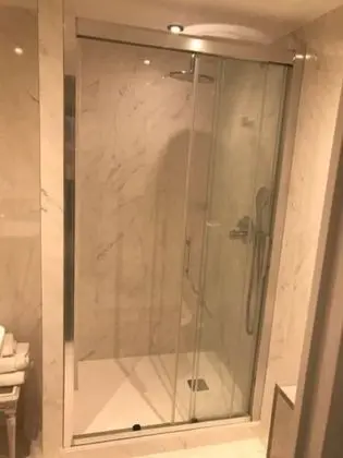 Superior Tek Büyük veya İki Ayrı Yataklı Oda