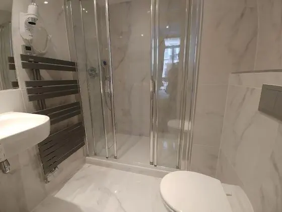 Superior Tek Büyük veya İki Ayrı Yataklı Oda