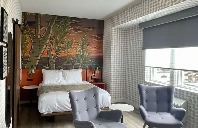Standard Oda, 1 Büyük (Queen) Boy Yatak, Sigara İçilmez (Walk-in Shower)