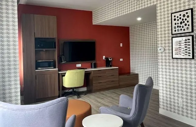 Standard Oda, 1 Büyük (Queen) Boy Yatak, Sigara İçilmez (Walk-in Shower)