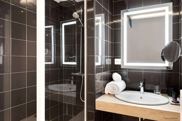 Superior Oda, 1 Çift Kişilik Yatak, Engellilere Uygun, Sigara İçilmez