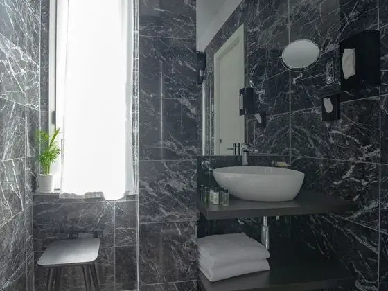 Basic Tek Büyük Yataklı Oda