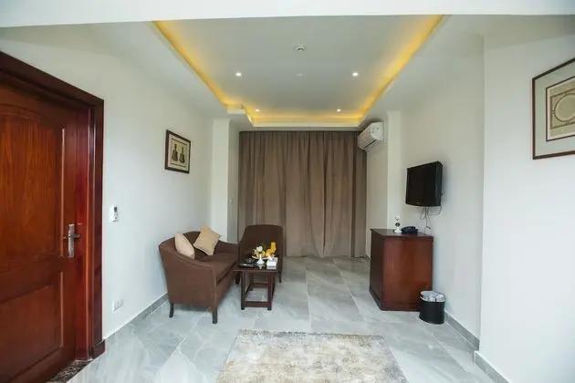 Executive Suite 1