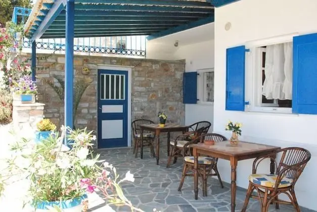 Üç Kişilik Oda, Deniz Manzaralı