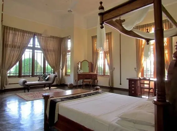 Dört Kişilik Oda, Sigara İçilmez